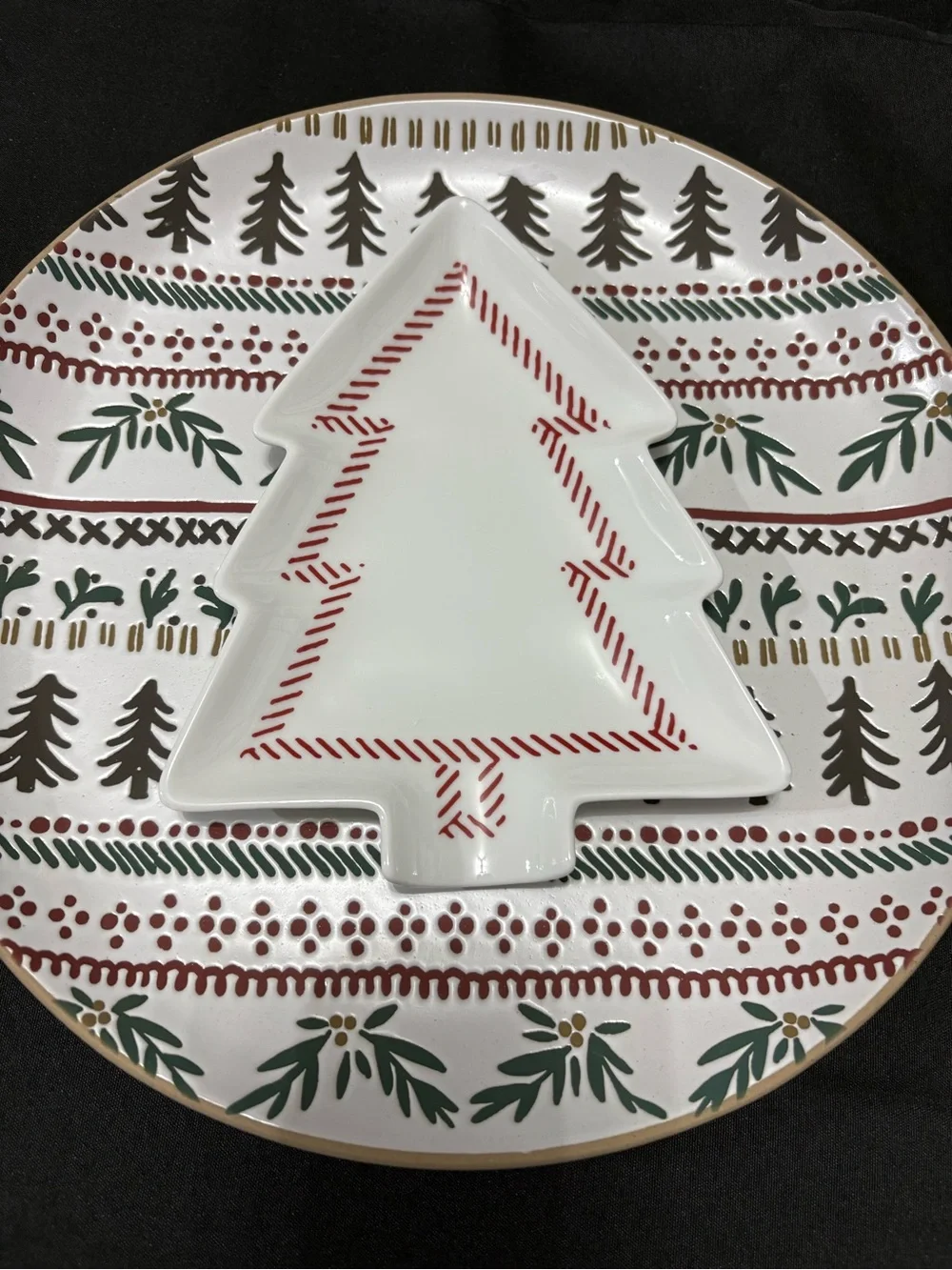 Crate&Barrel White Fair Isle Platter